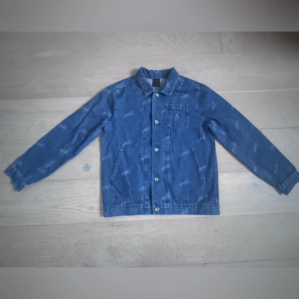 AIR JORDAN FLIGHT HERITAGE DENIM JACKET - MEN'S/BOY’S size XL (13-15yr)